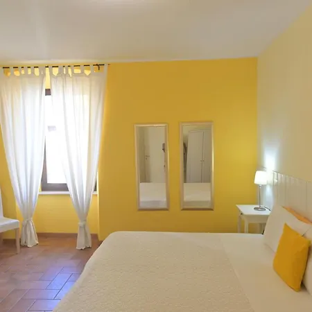 Dimora Paolina Bed & Breakfast 3*