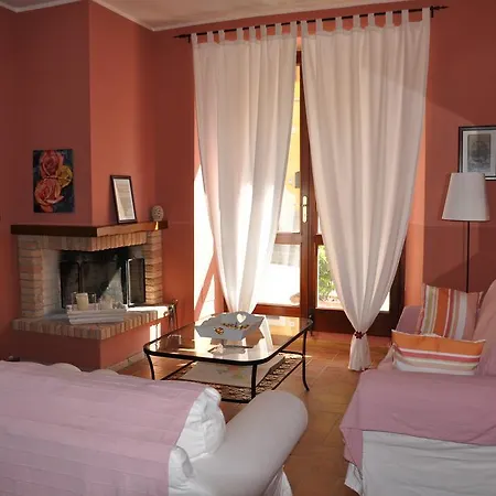 Dimora Paolina 3* Baschi