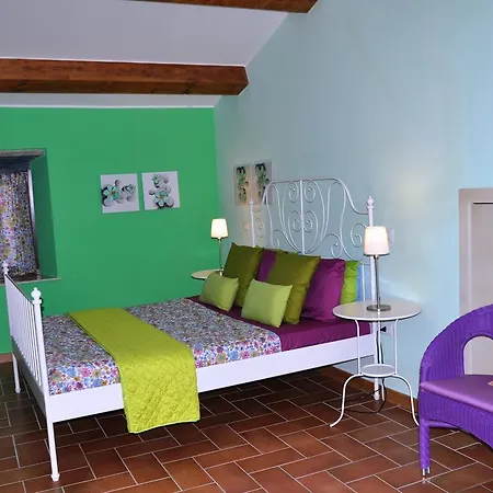Dimora Paolina 3* Baschi