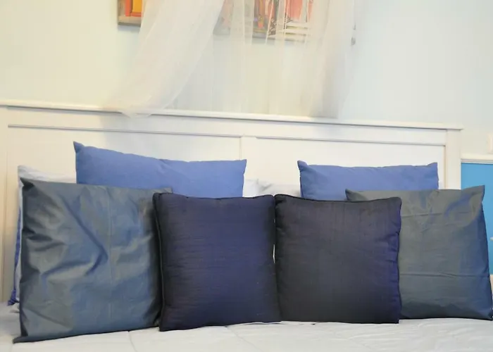 Dimora Paolina Bed & Breakfast 3*